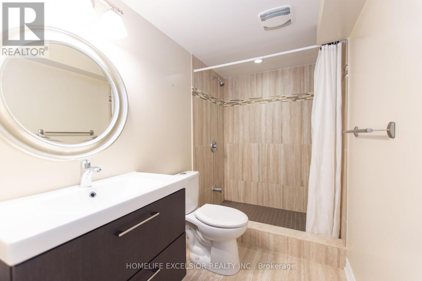 2425 QUETICO CRESCENT - 26