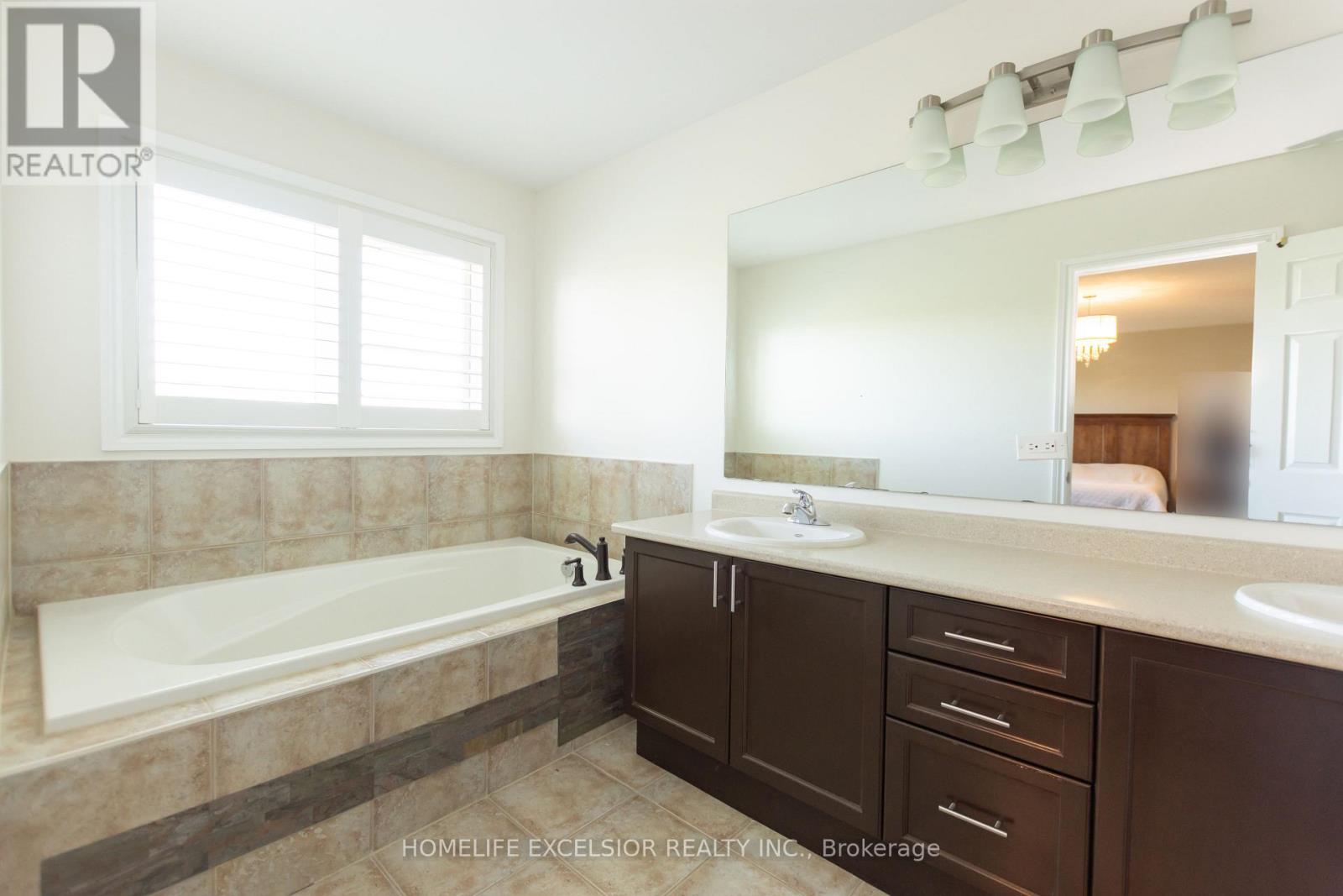 2425 QUETICO CRESCENT - 29