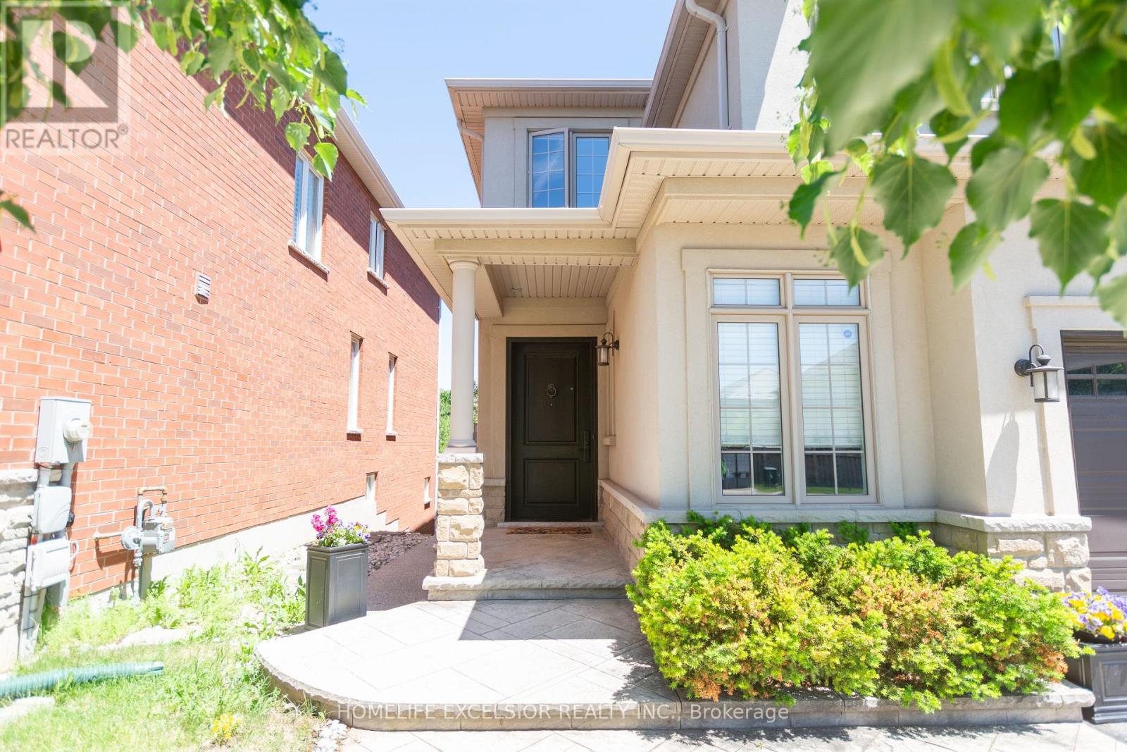 2425 QUETICO CRESCENT - 3