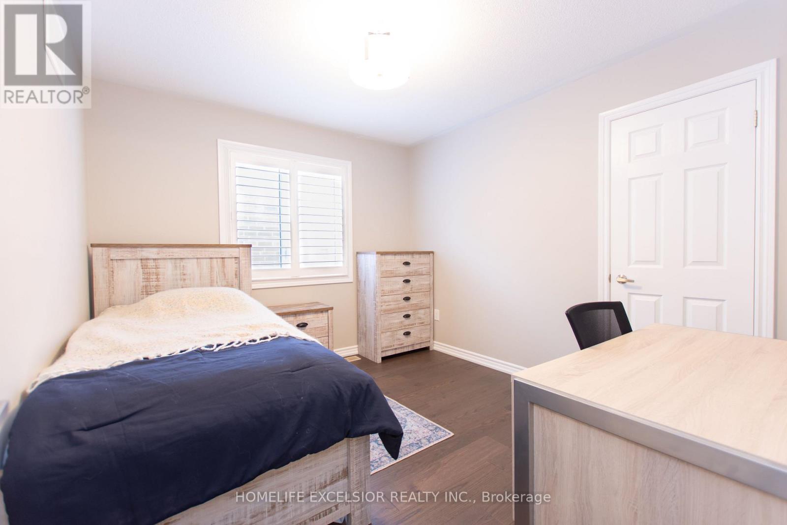 2425 QUETICO CRESCENT - 33