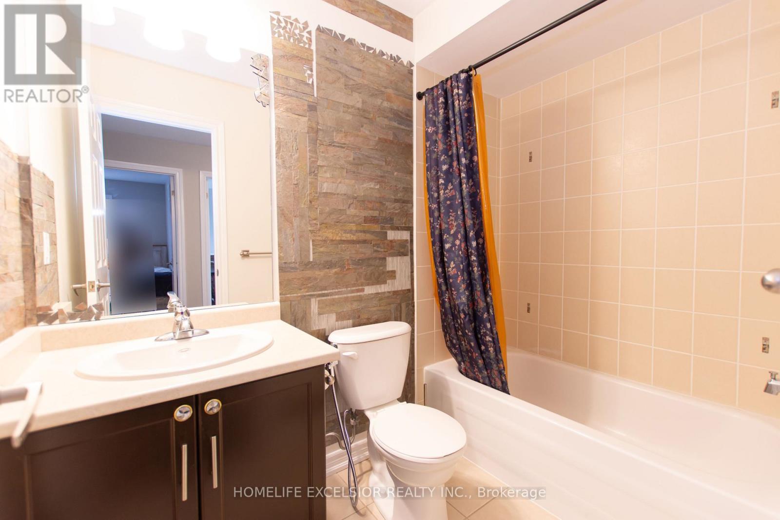 2425 QUETICO CRESCENT - 38