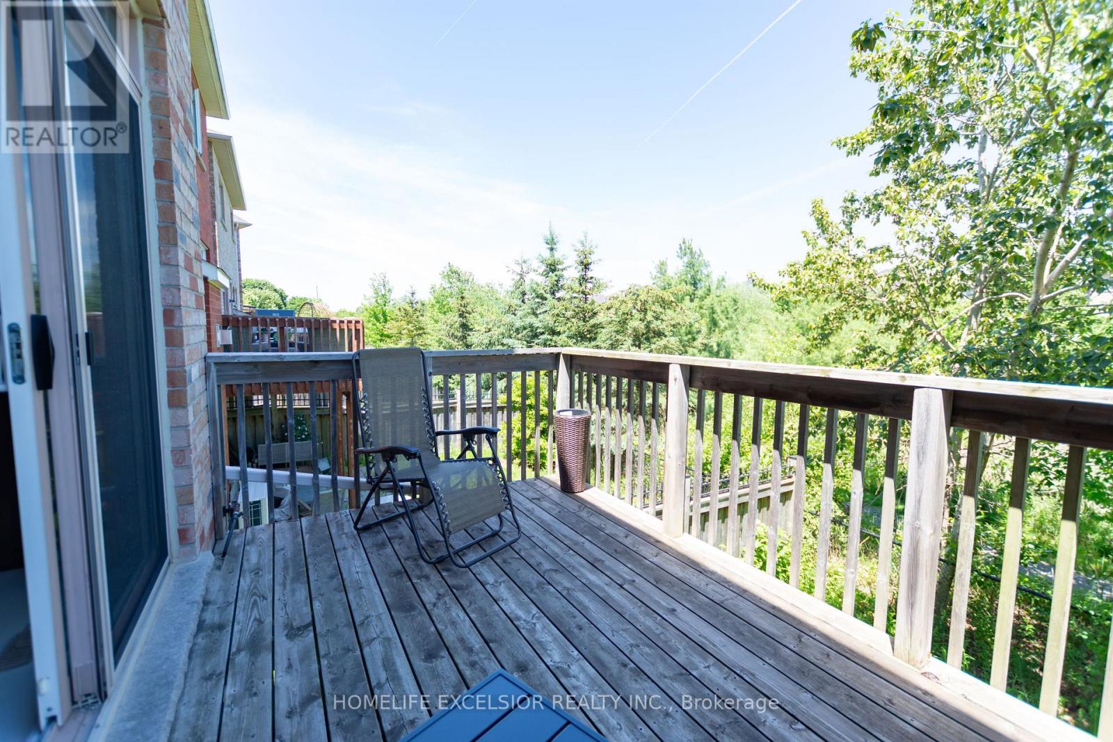 2425 QUETICO CRESCENT - 40