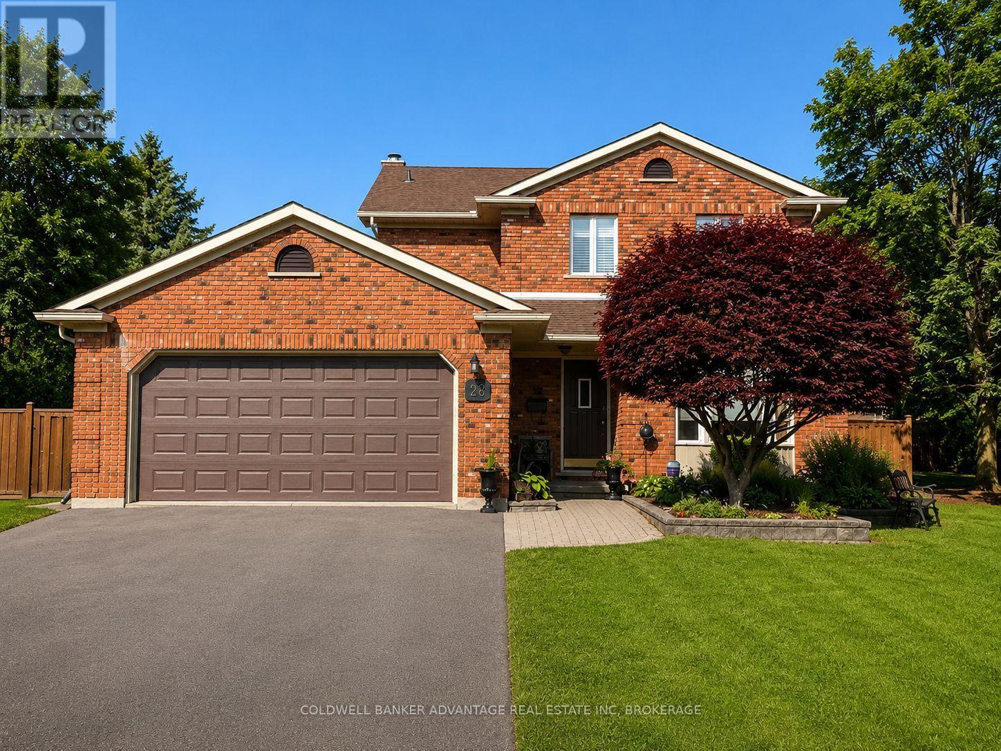 28 DIXON CRESCENT - 1