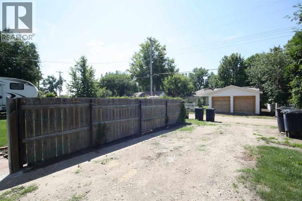 507 2 Avenue W — photo 11