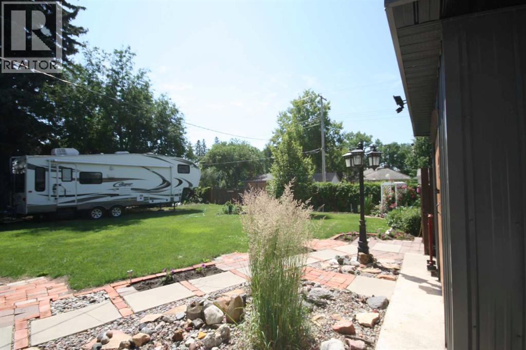 507 2 Avenue W - photo 5