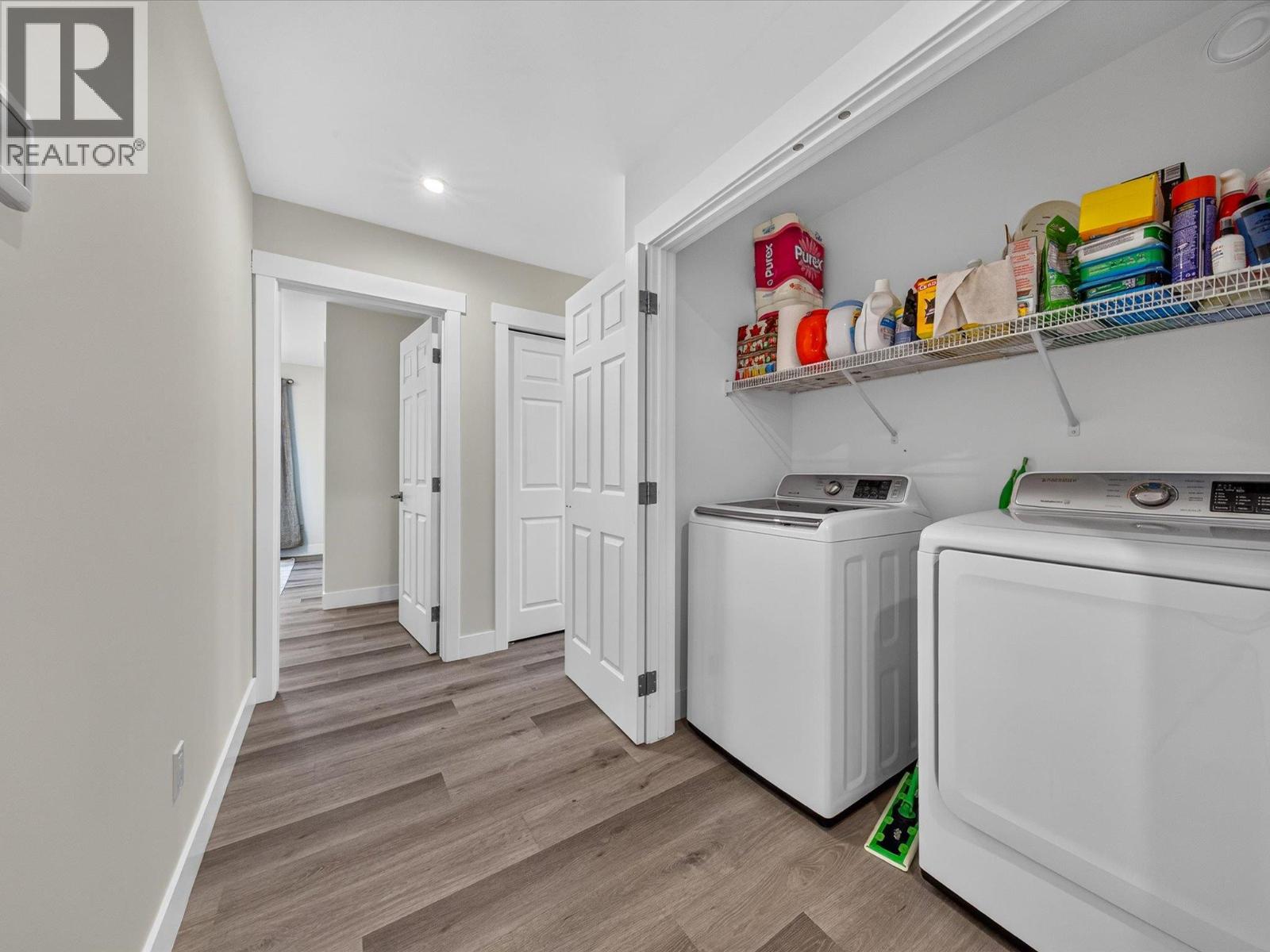 675 TAYNTON Drive, Invermere