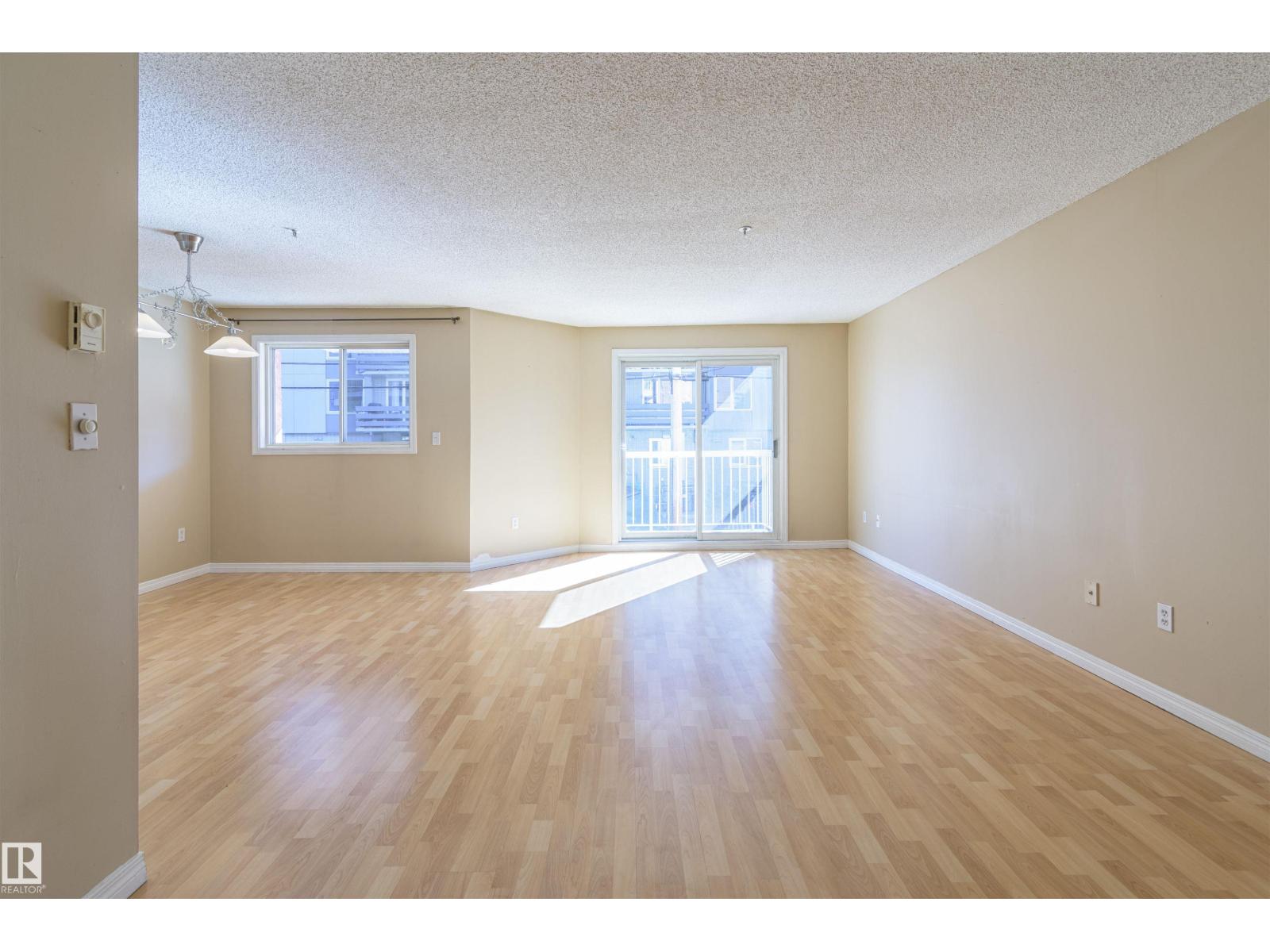 #107 10153 117 ST NW - 11