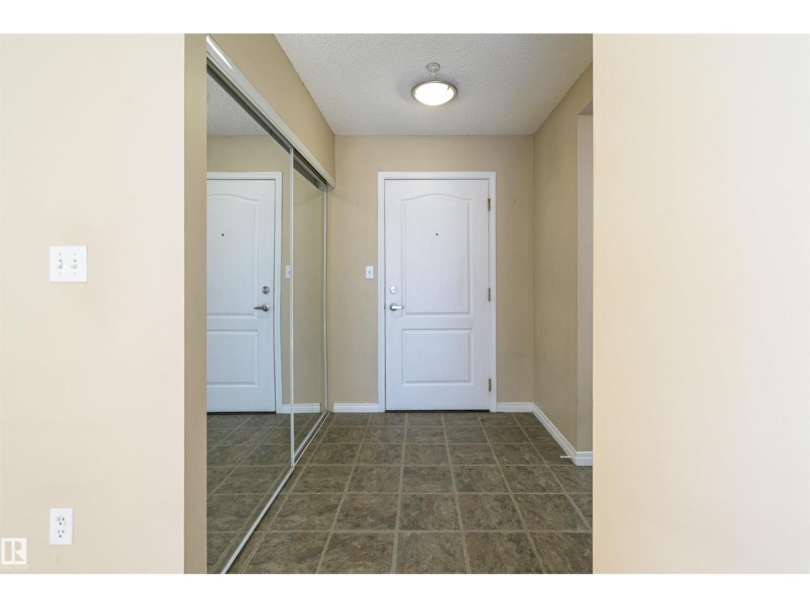 #107 10153 117 ST NW - 3