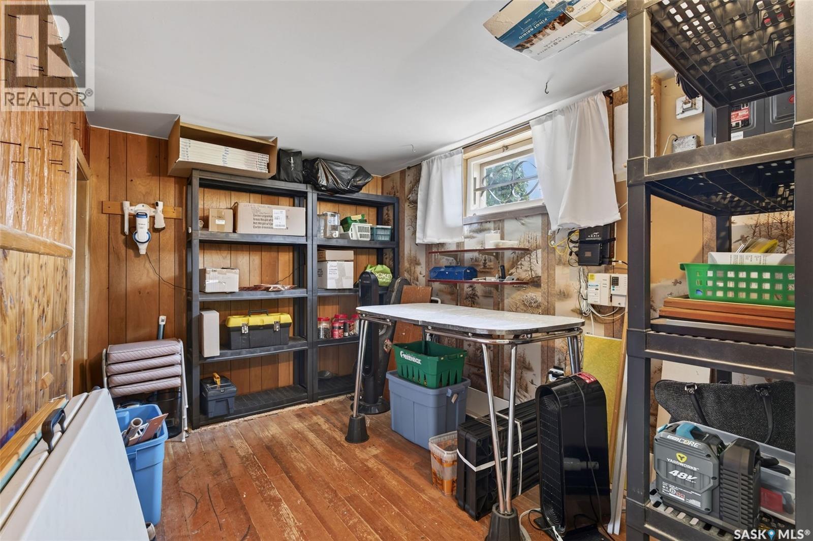 673 8th STREET E — photo 26