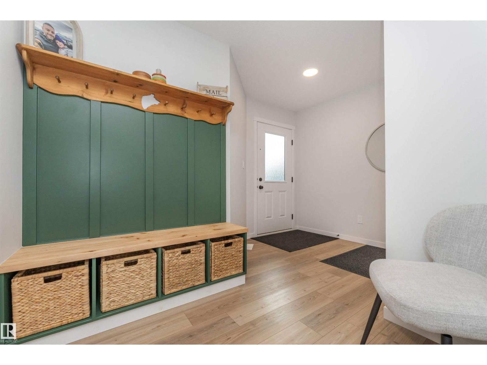 102 HORTON WY - 6