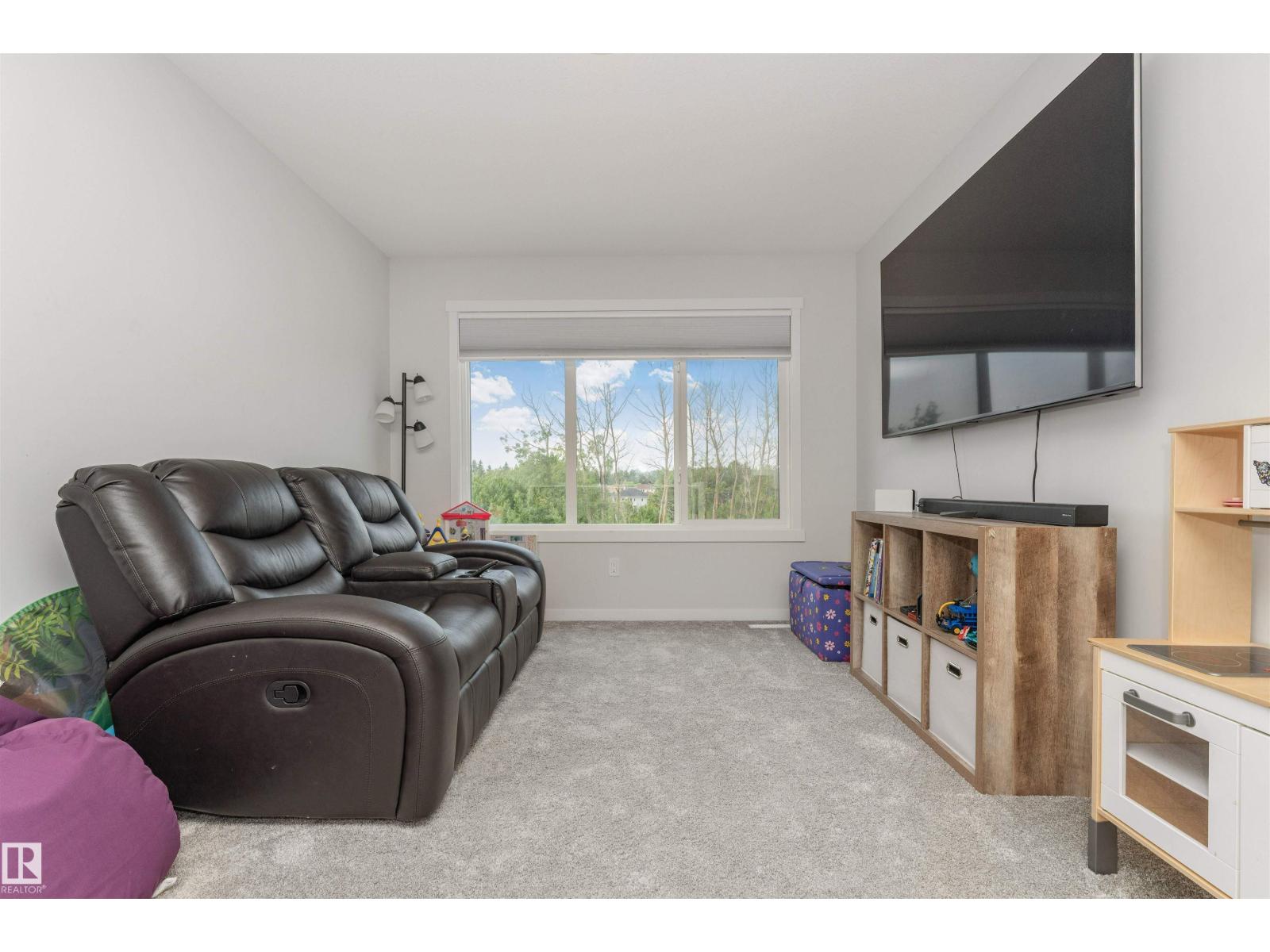 102 HORTON WY - 25