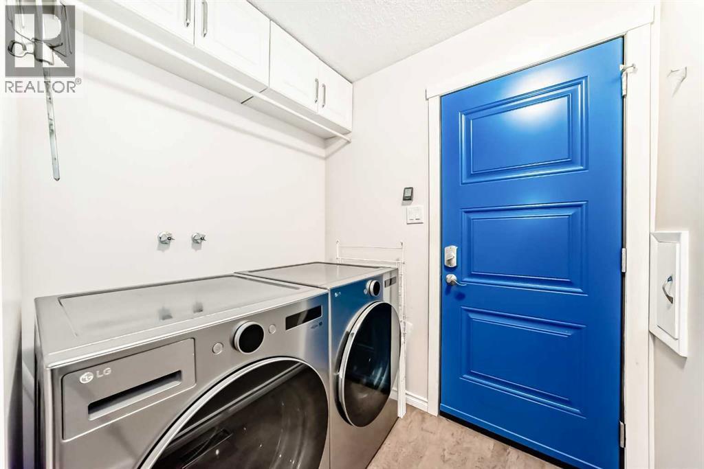 1319 104 Avenue SW - 15