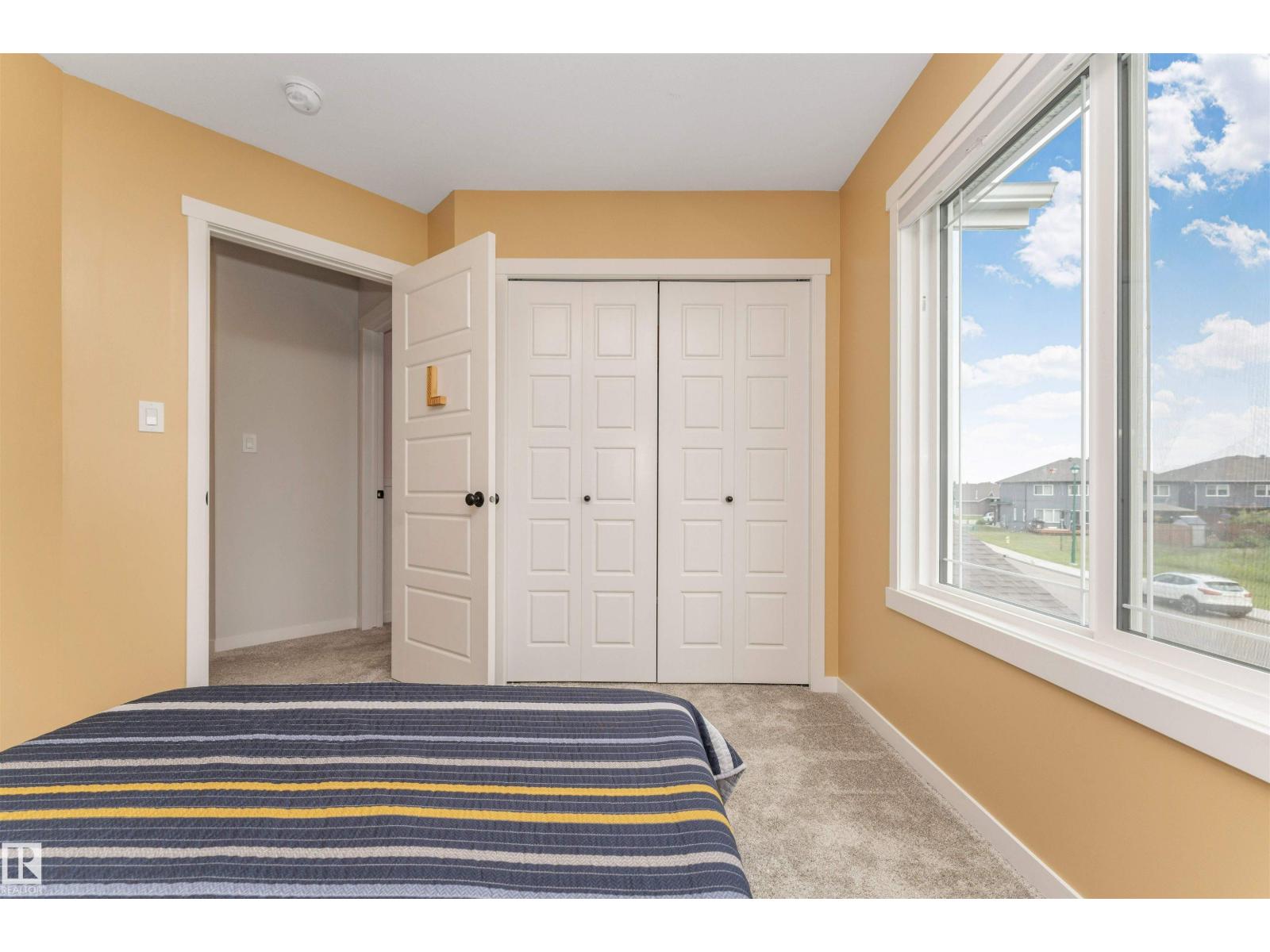 102 HORTON WY - 35
