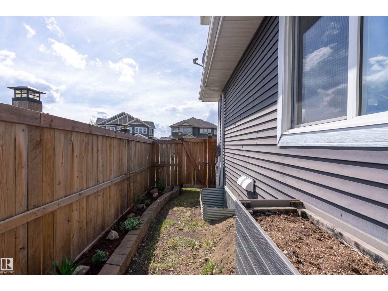 3417 WEIDLE WY SW - 45