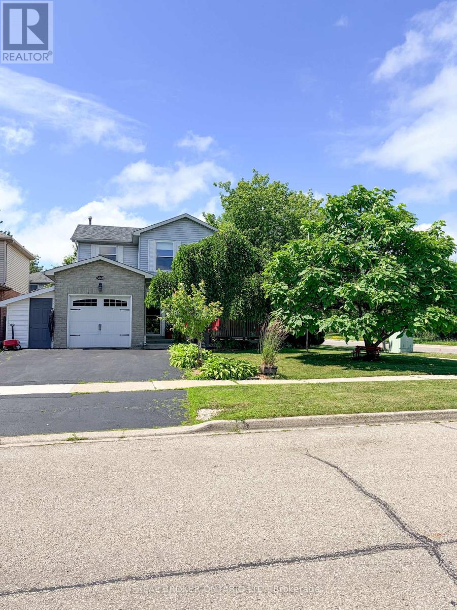 3260 WOODCROFT CRESCENT - 46