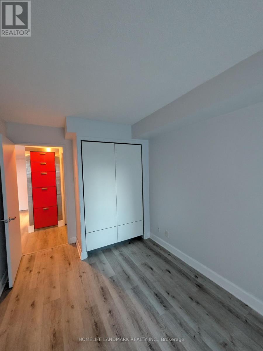 #805 92 KING STREET E - 9