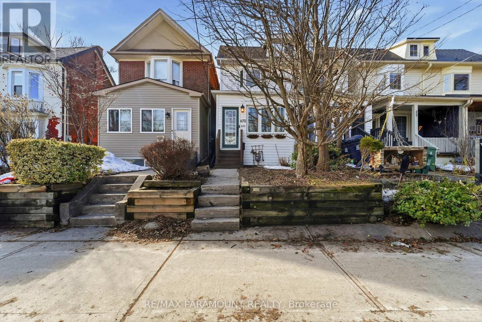 670 RHODES AVENUE - 38