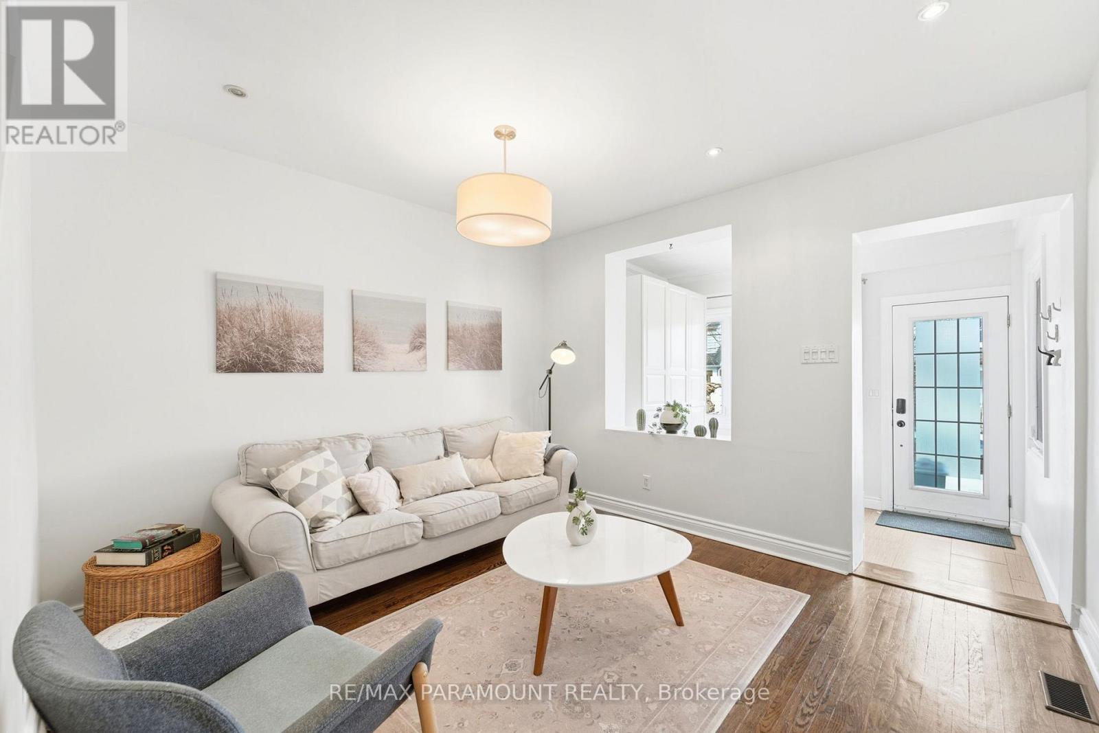 670 RHODES AVENUE - 6