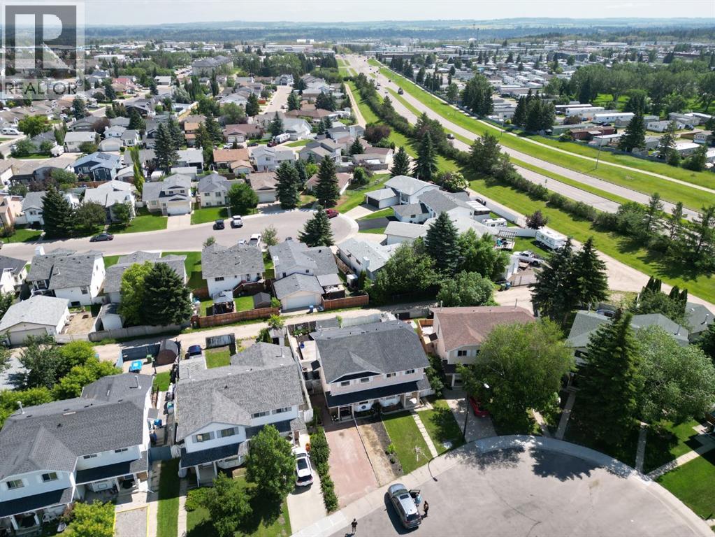 31 Kirsch Close - 32