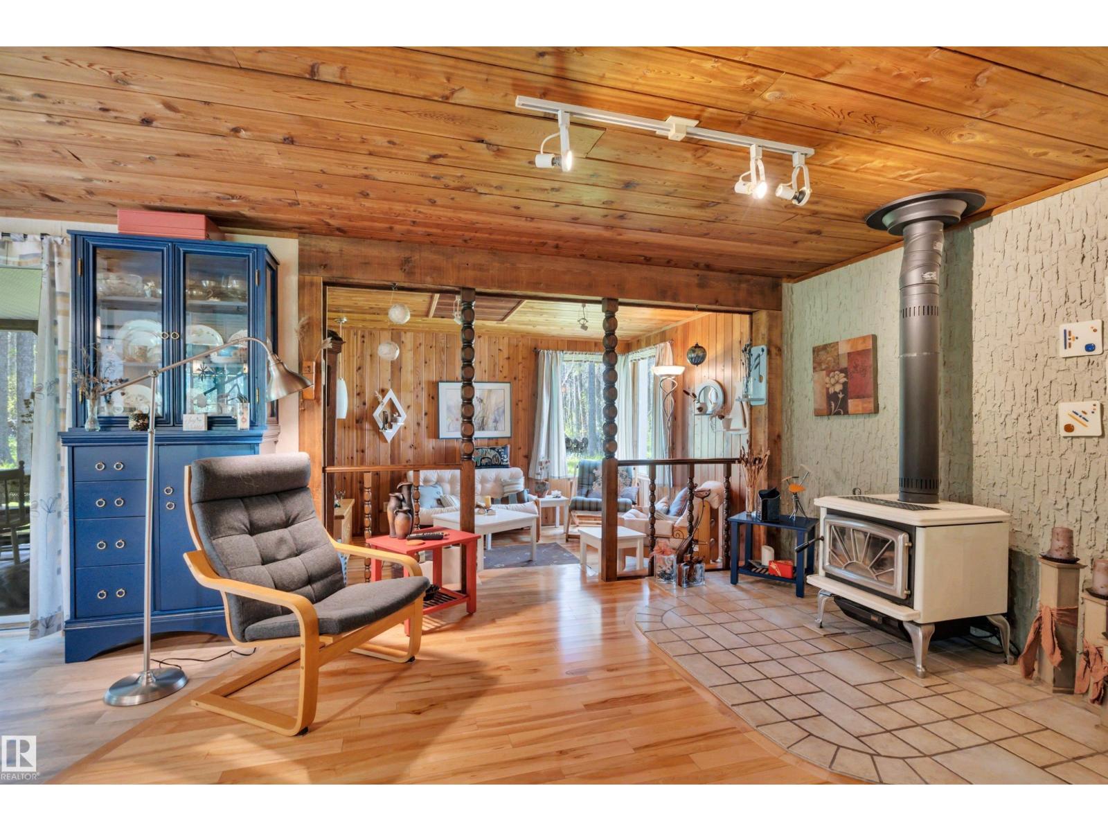 464044 RGE ROAD 270 - 10