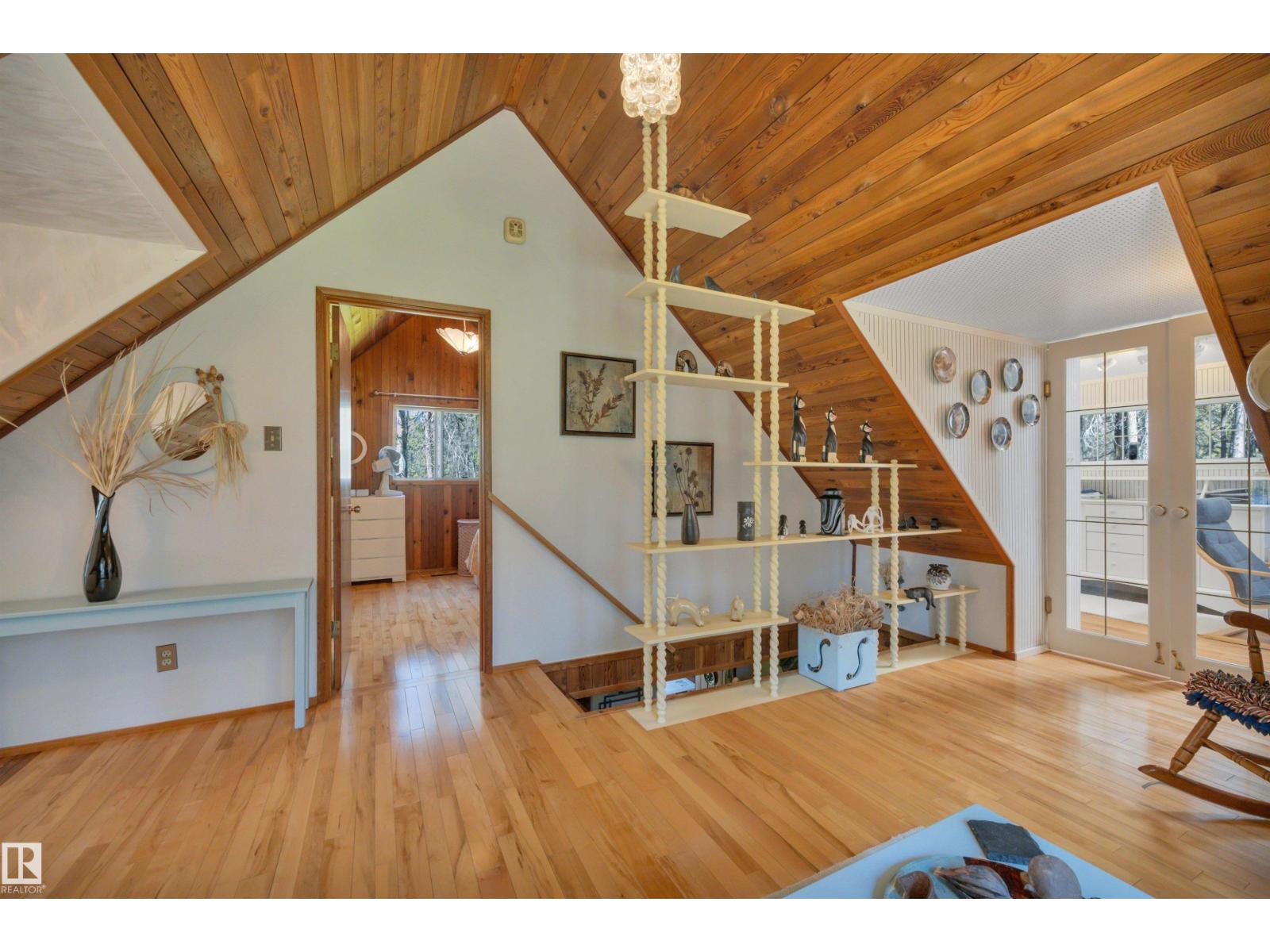 464044 RGE ROAD 270 - 33