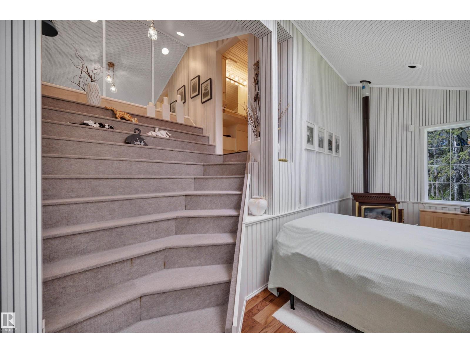 464044 RGE ROAD 270 - 42