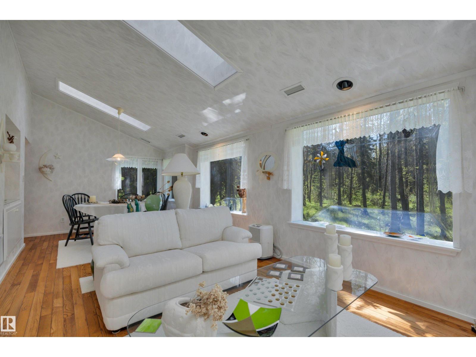 464044 RGE ROAD 270 - 47