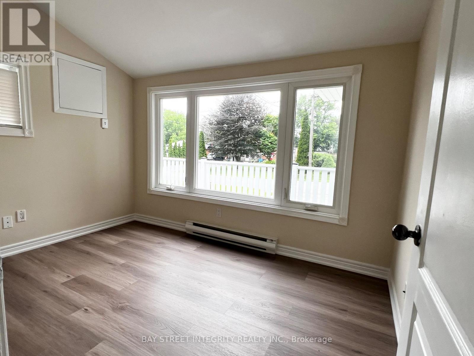 29 BALSON BOULEVARD - 10