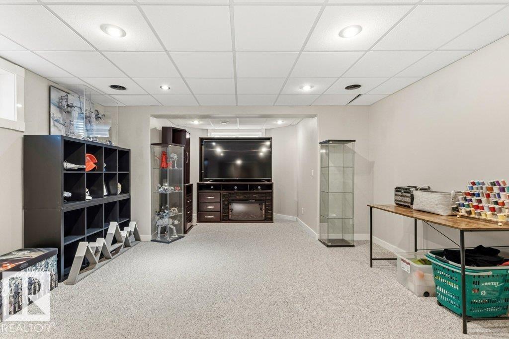 27 SPRUCE RIDGE DR - 32