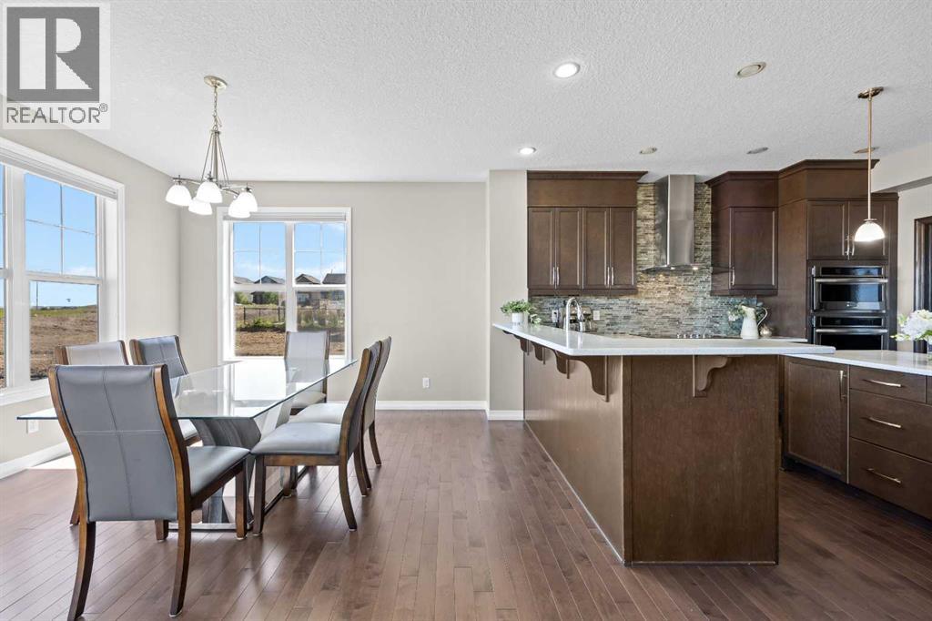 27 Mahogany Crescent SE — photo 15