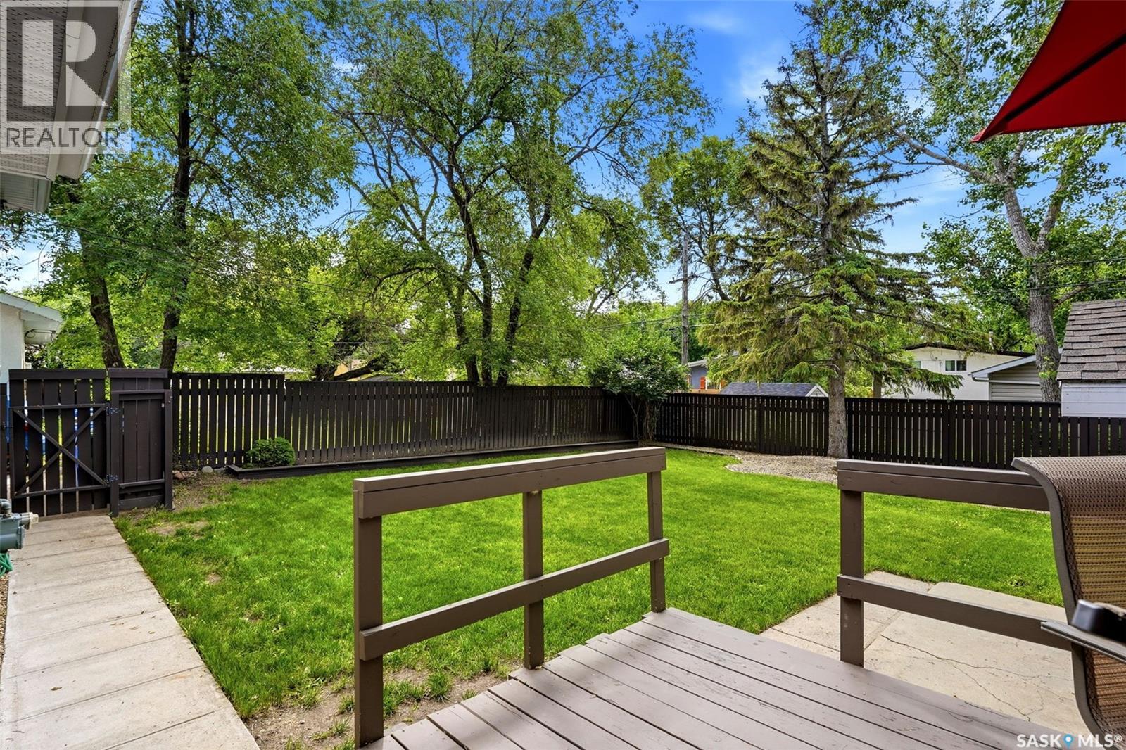233 Orchard CRESCENT — photo 33
