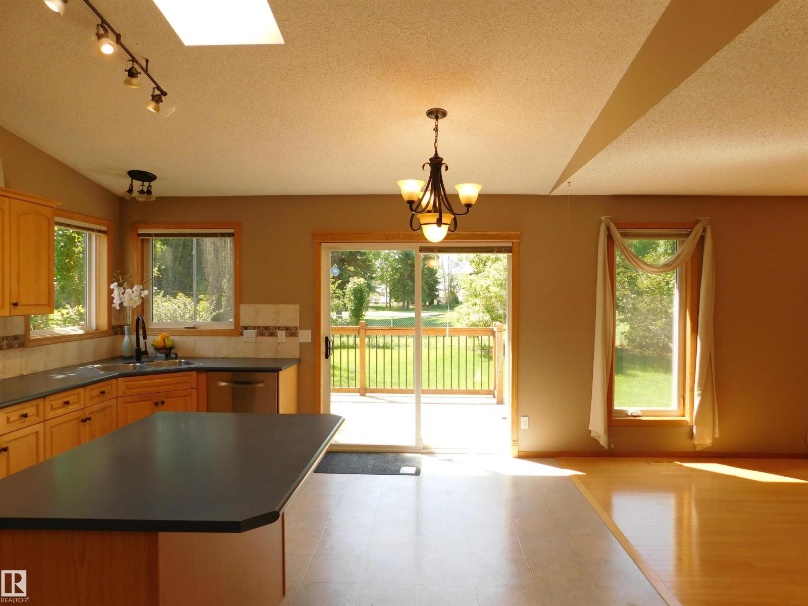2255 BRENNAN CO NW NW - 11