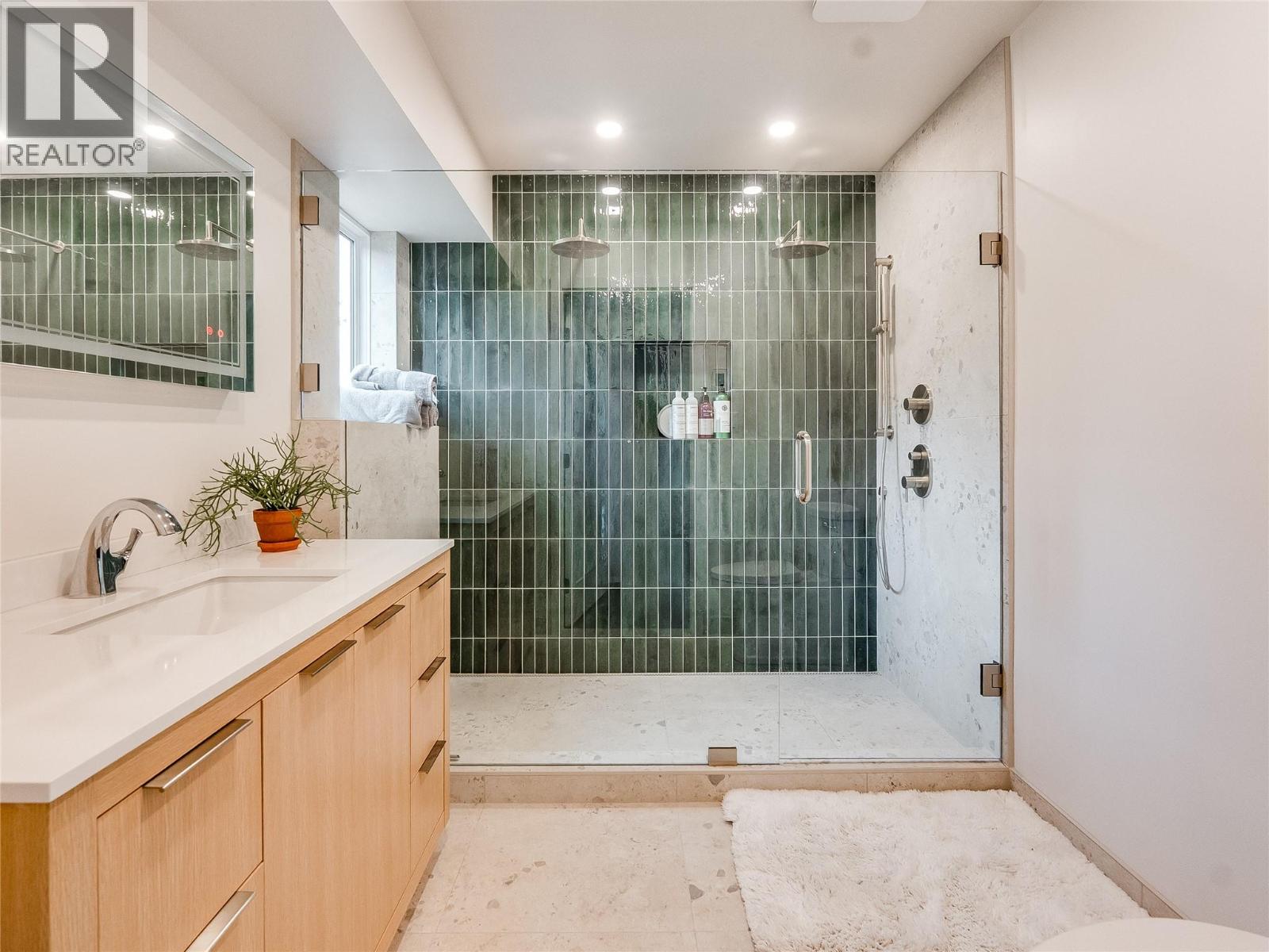 2706 Jacks Crescent - 32