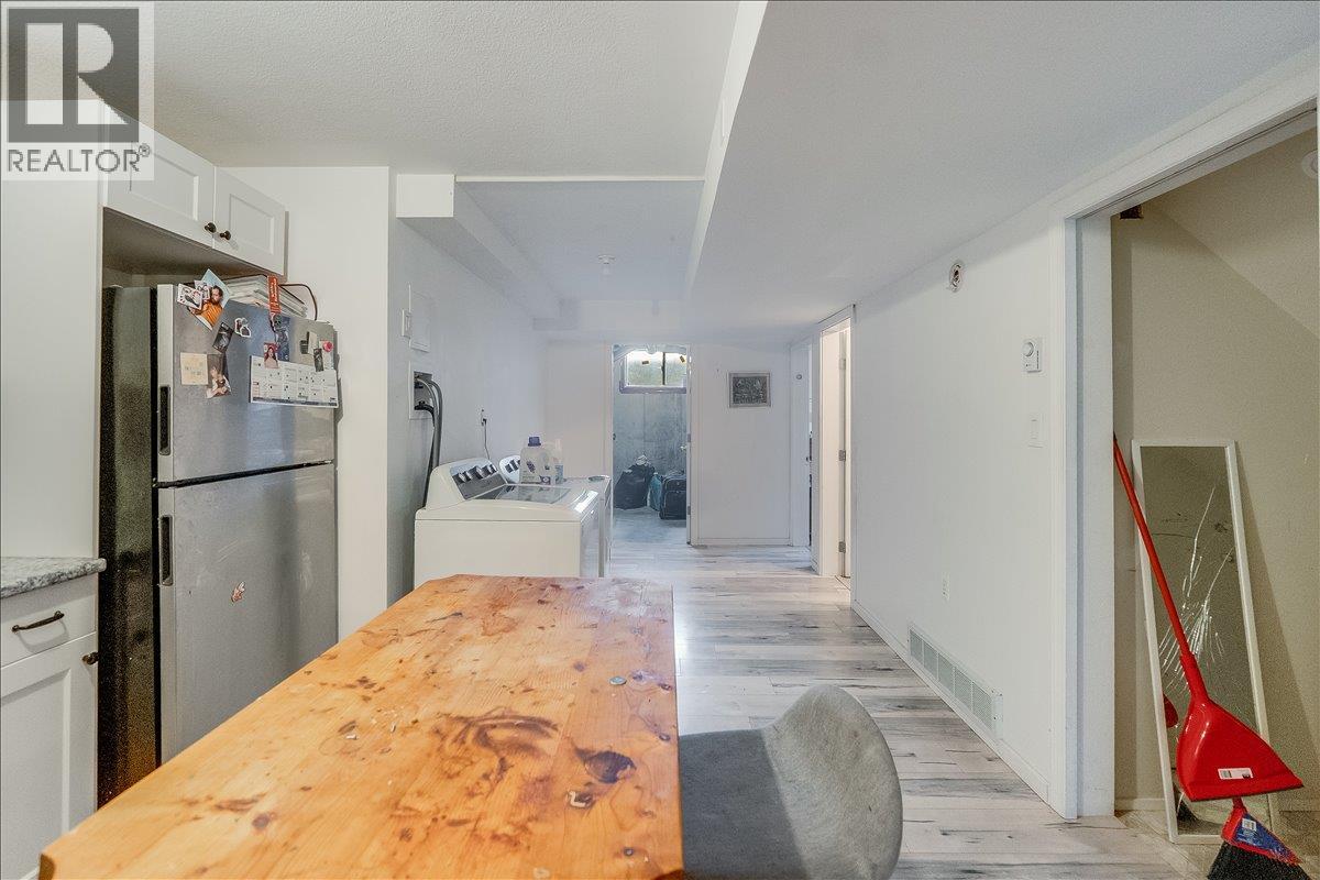2706 Jacks Crescent - 50