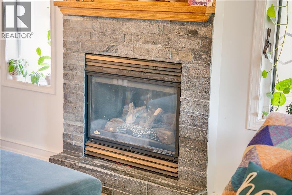 2706 Jacks Crescent - 24