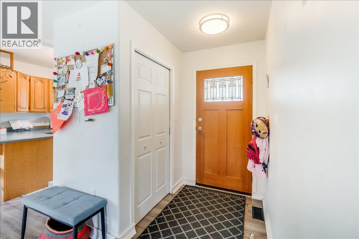 2706 Jacks Crescent - 56
