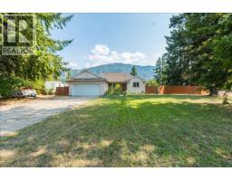 2706 Jacks Crescent, South Slocan, BC V0G2G1 Photo 69