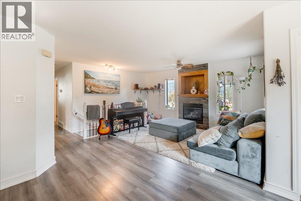 2706 Jacks Crescent - 57