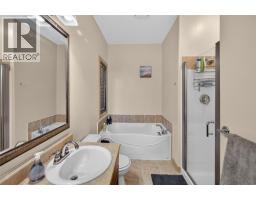6876 Columbia Ridge Drive, Fairmont Hot Springs, BC V0B1L2 Photo 19