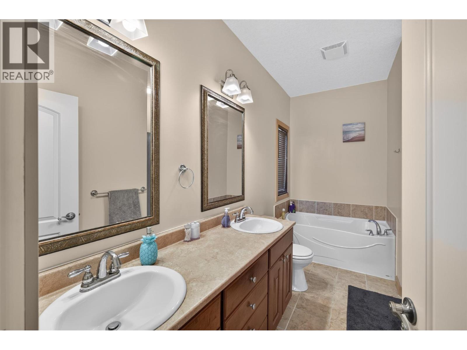6876 Columbia Ridge Drive, Fairmont Hot Springs