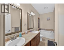 6876 Columbia Ridge Drive, Fairmont Hot Springs, BC V0B1L2 Photo 18