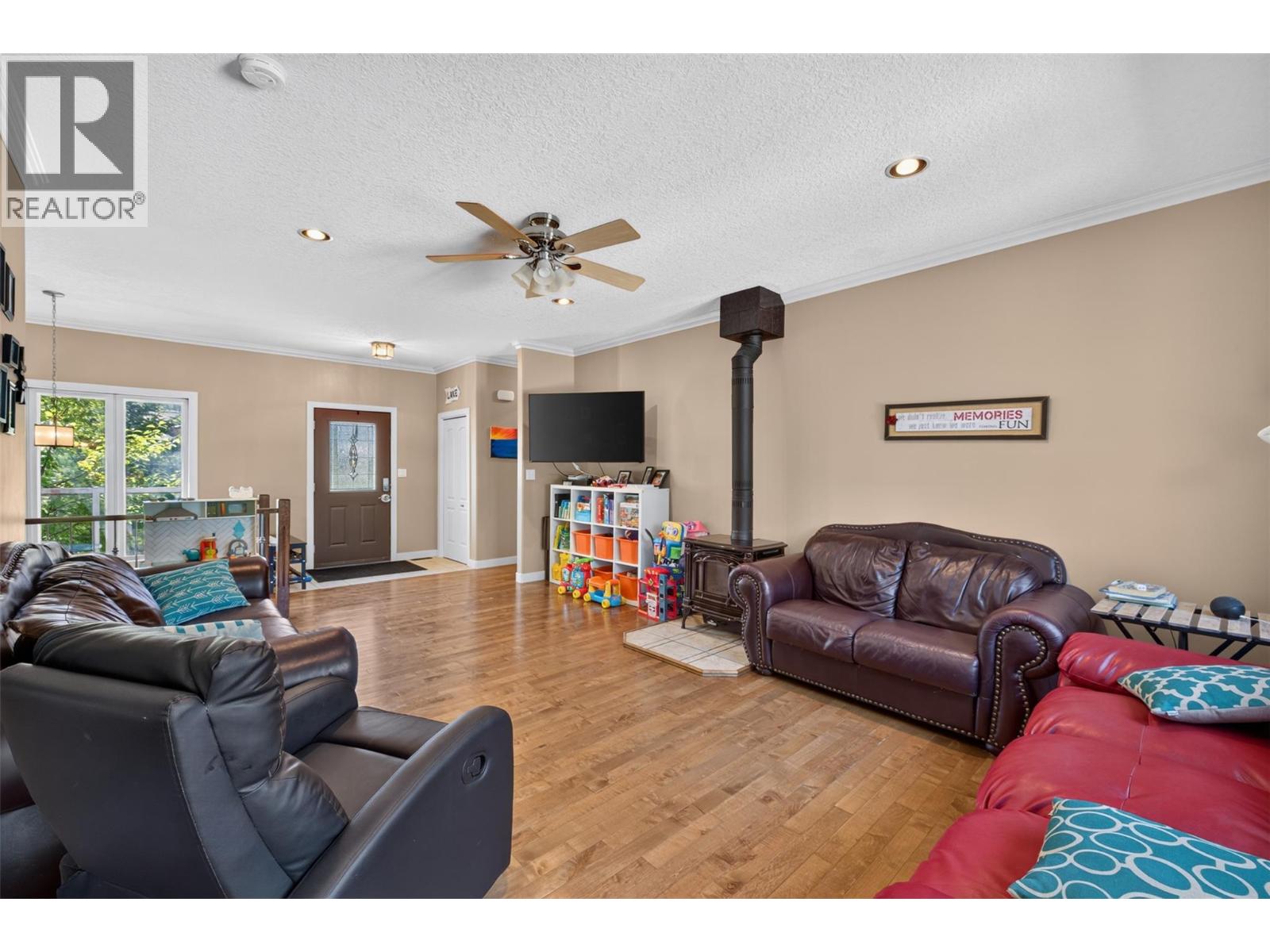 6876 Columbia Ridge Drive, Fairmont Hot Springs