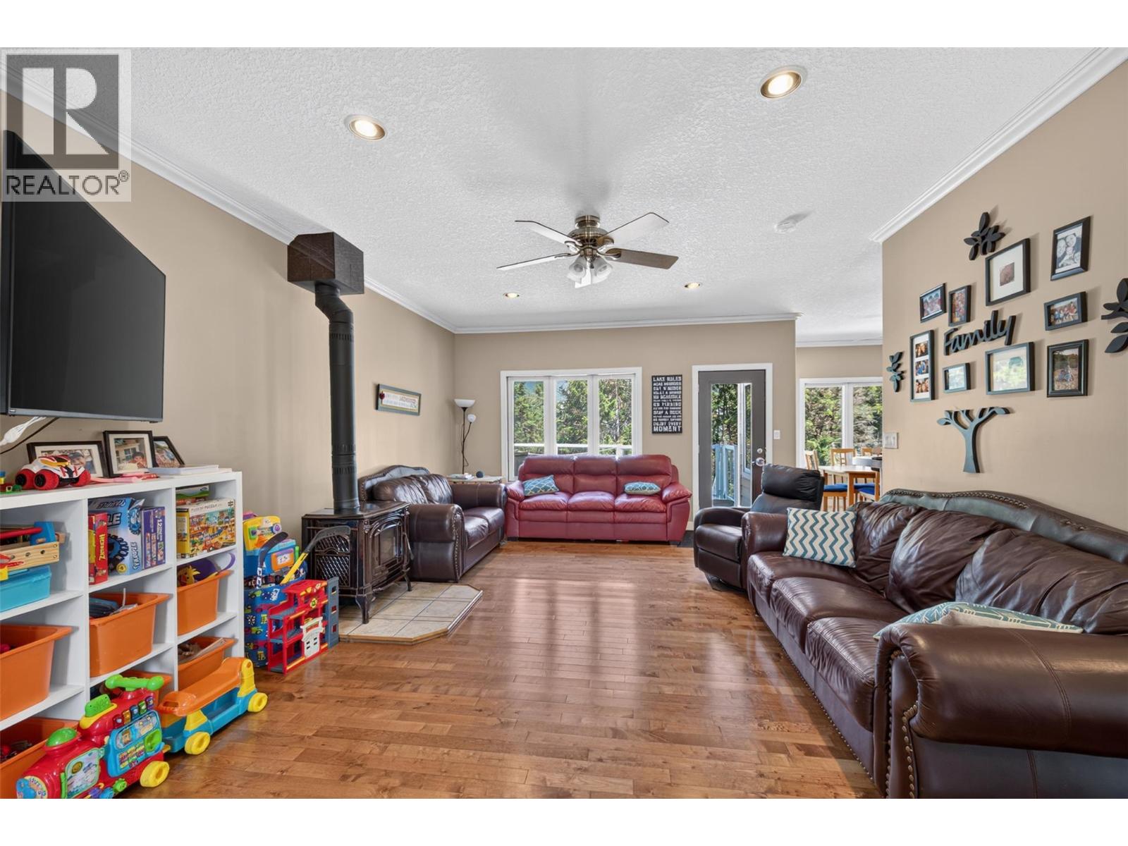6876 Columbia Ridge Drive, Fairmont Hot Springs