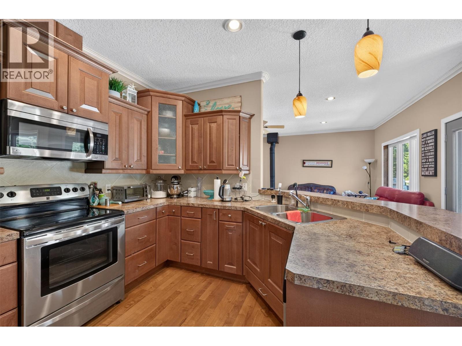 6876 Columbia Ridge Drive, Fairmont Hot Springs