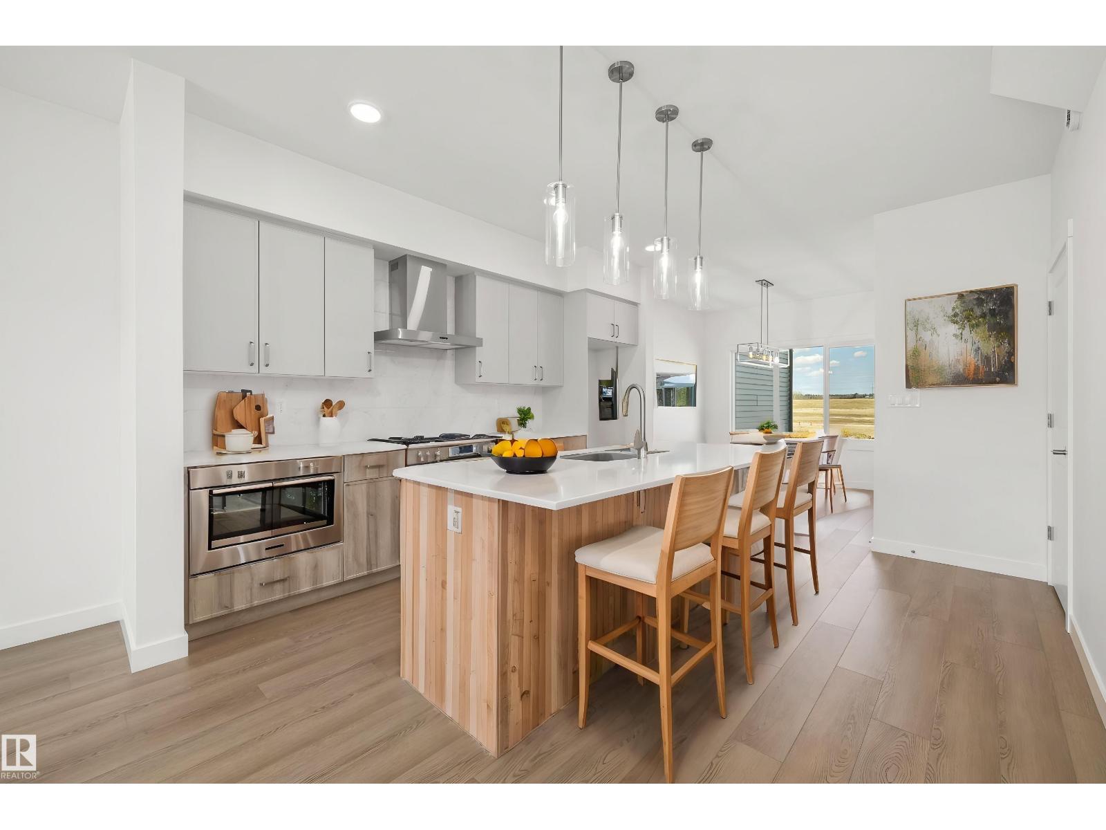 618 176 AV NE - 10