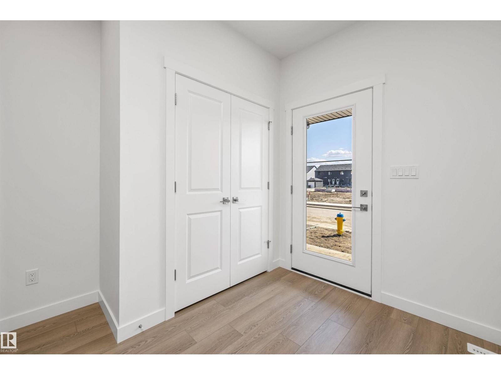 618 176 AV NE - 3