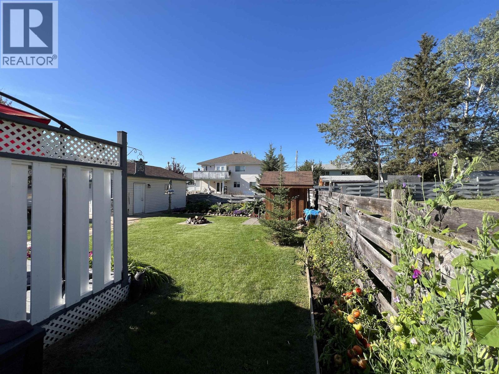 4815 SPRUCE AVENUE - 38