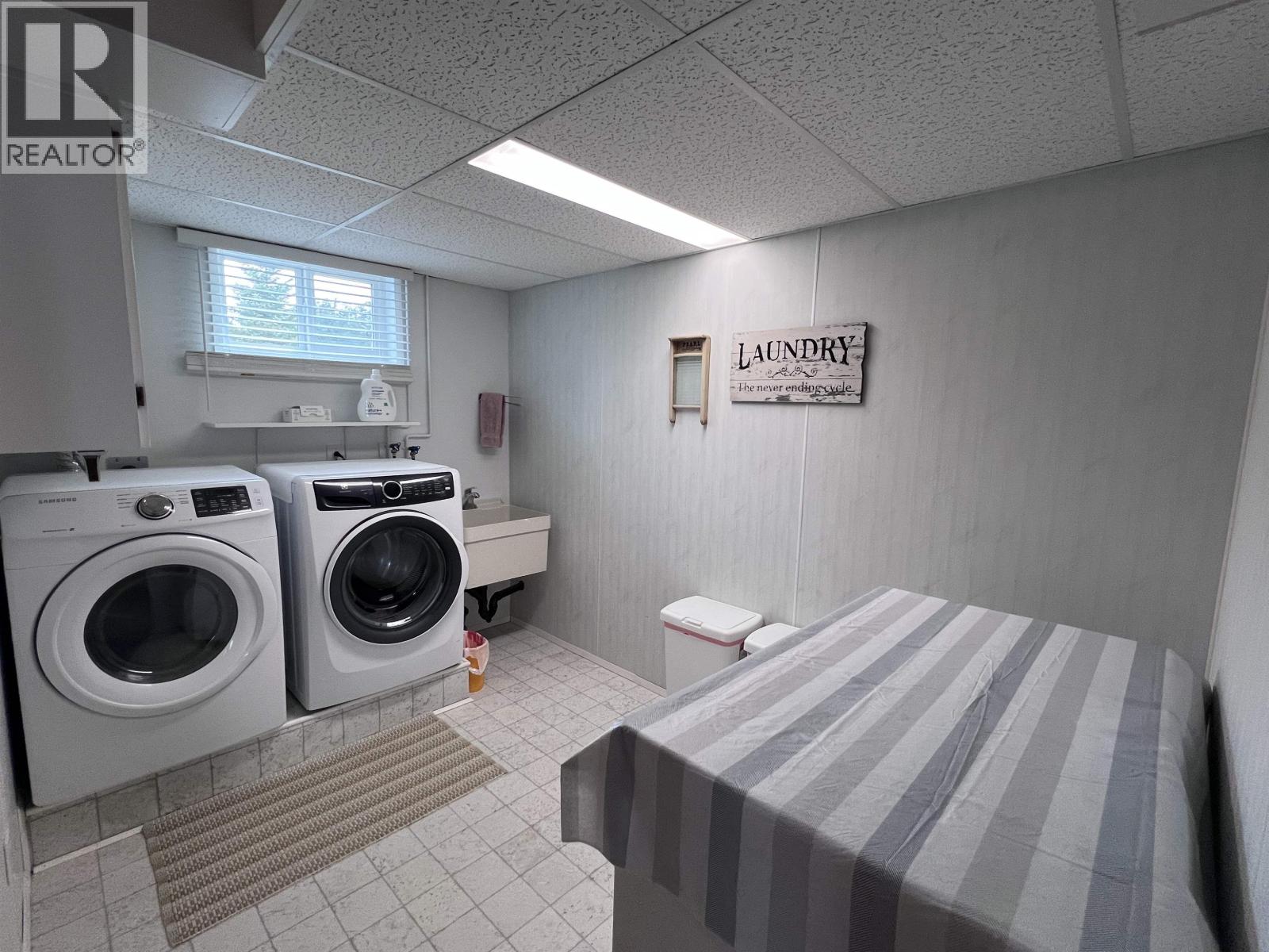 4815 SPRUCE AVENUE - 23