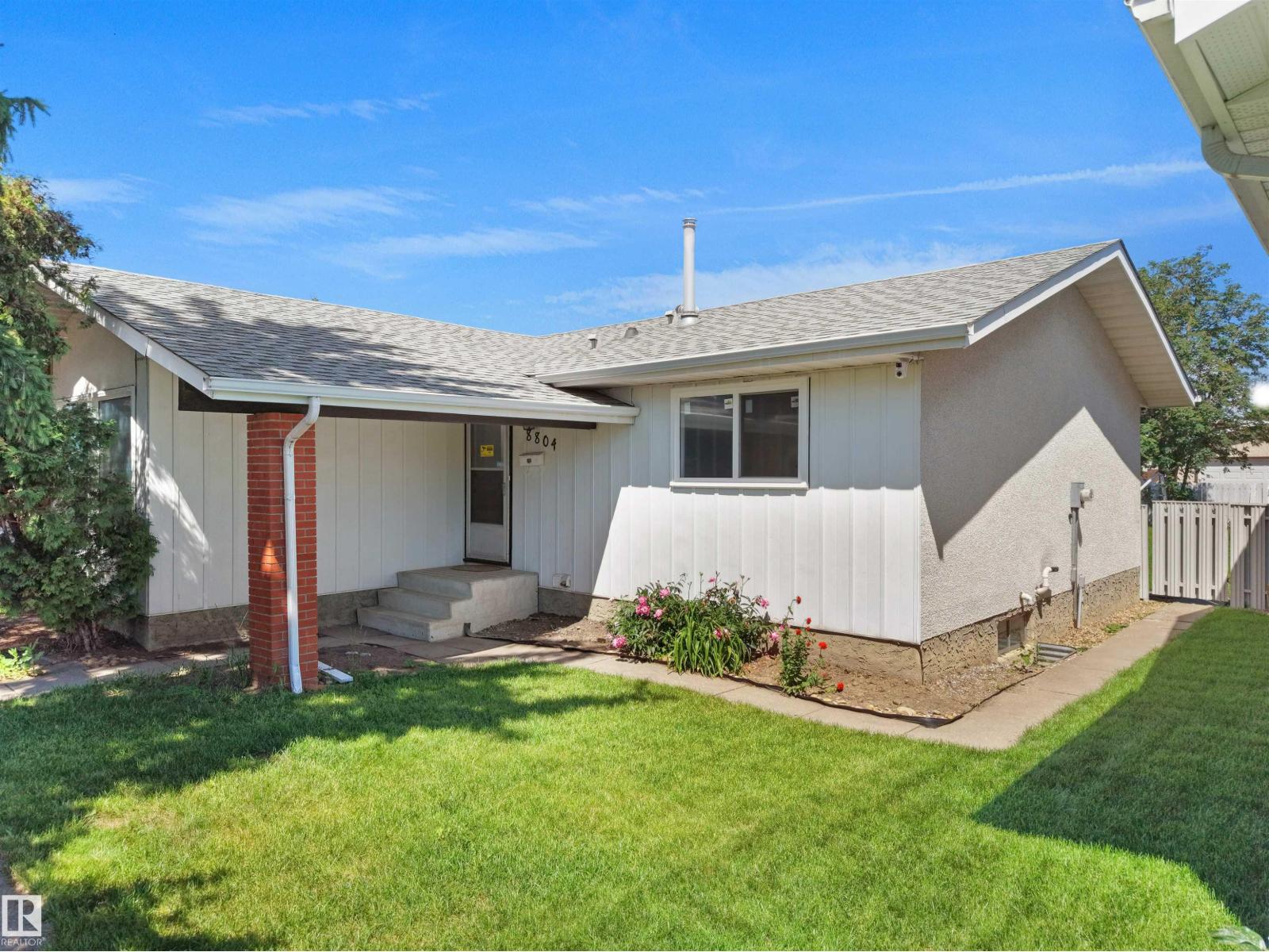 8804 19 AV NW - 1