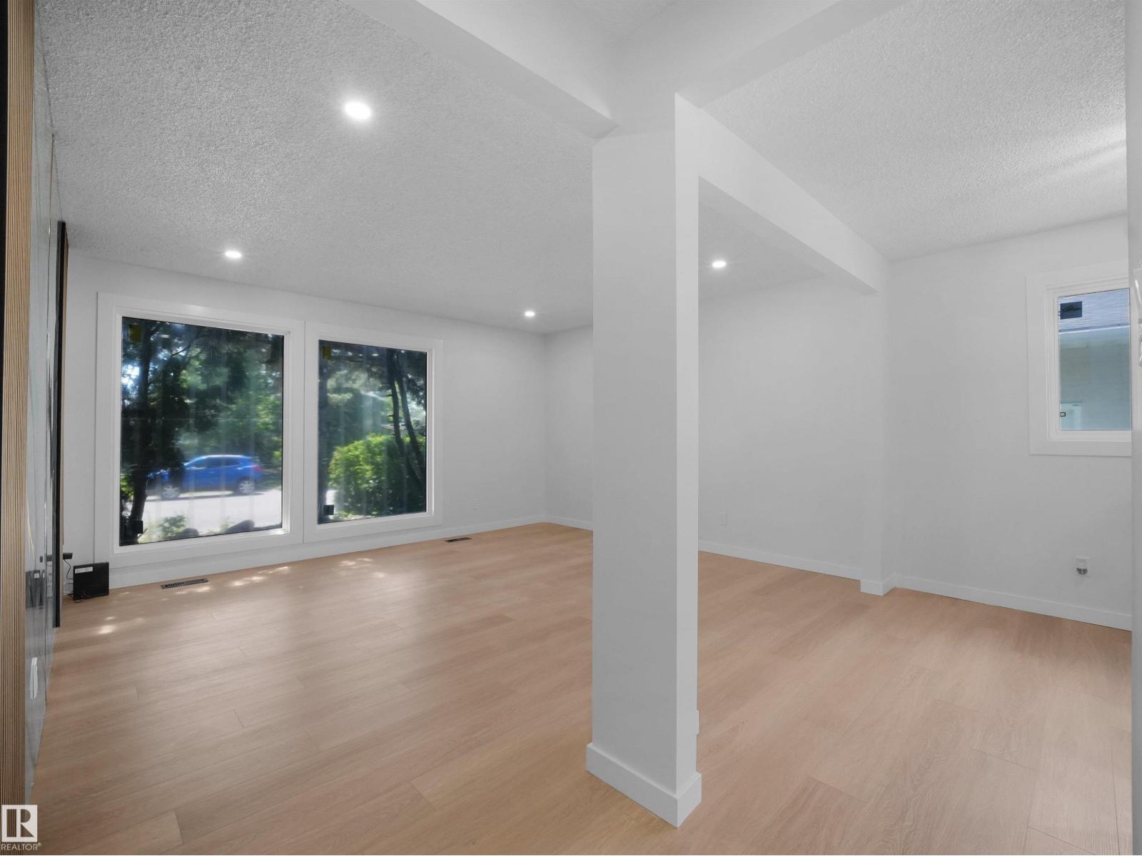 8804 19 AV NW - 9